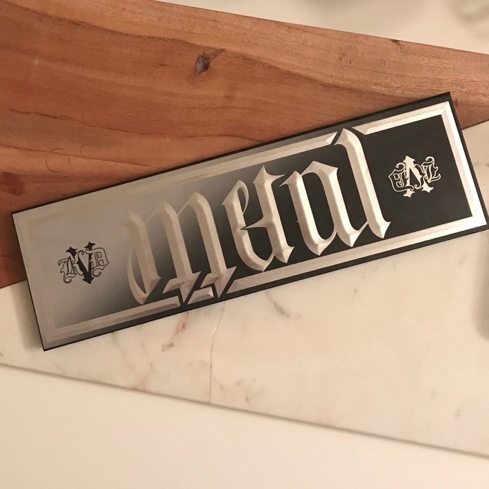 Kat Von D Metal Eyeshadow Palette